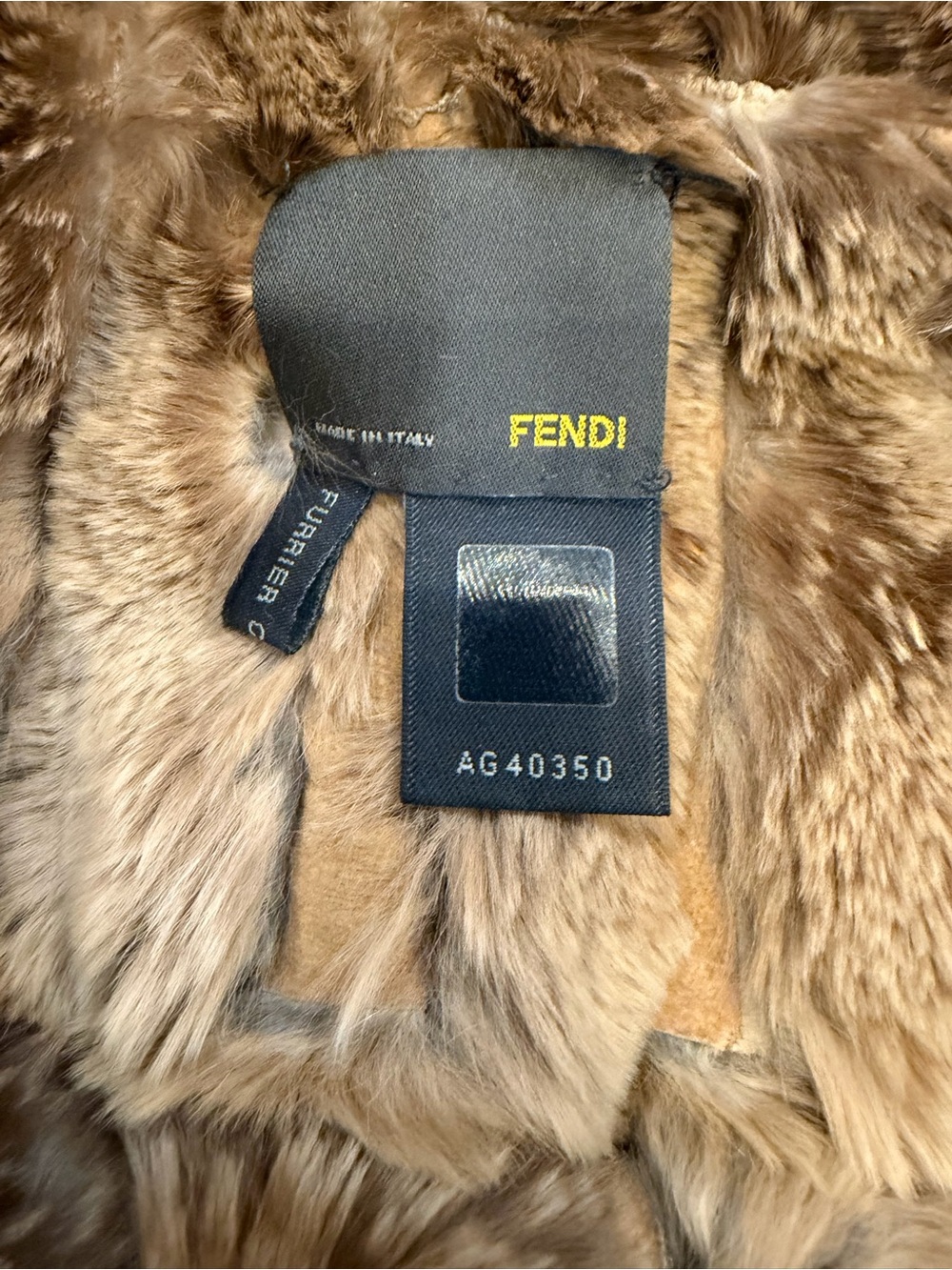 Fendi Extra Long Brown Fur Scarf With Certificate of Authenticity - Picture 4 of 7